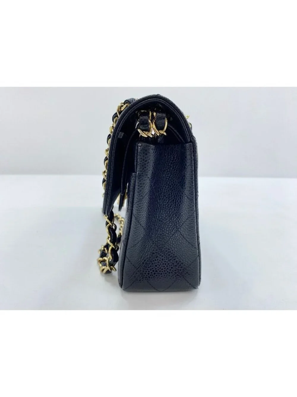 Chanel Shoulder Bag Quilted 23